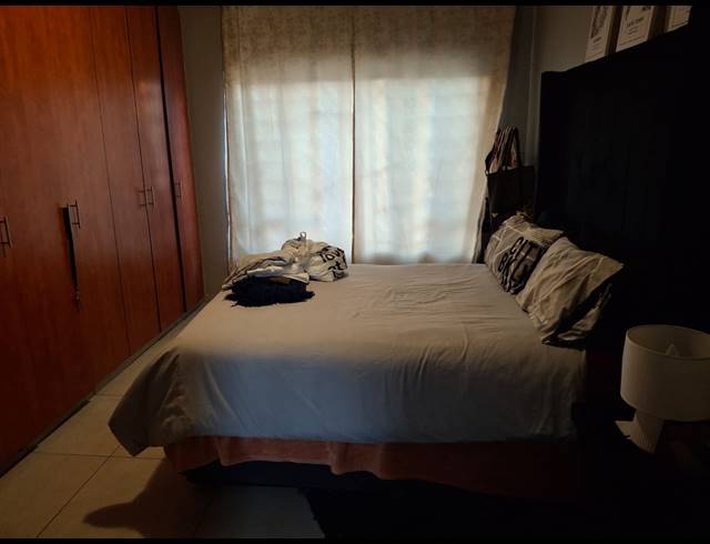 3 BEDROOM TOWNHOUSE TO LET IN SOUTH VIEW